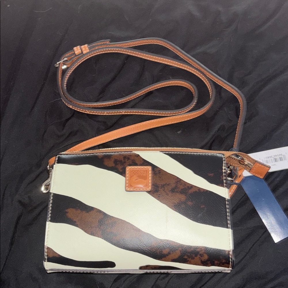 Dooney & Bourke 🆕 Zebra Italian Leather Janine Crossbody Bag